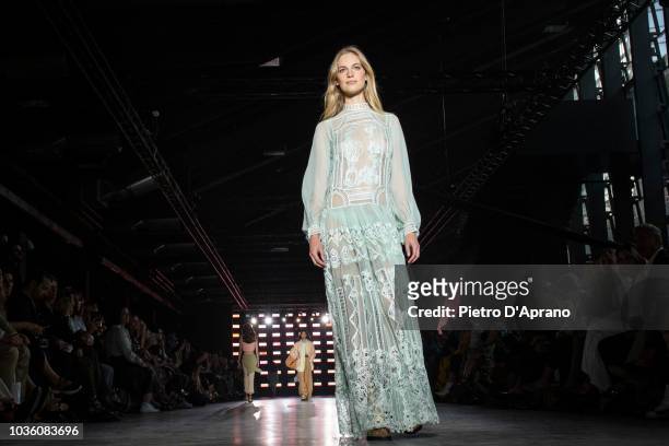 The model Vanessa Axentw walks the runway at the Alberta Ferretti show during Milan Fashion Week Spring/Summer 2019 on September 19, 2018 in Milan,...