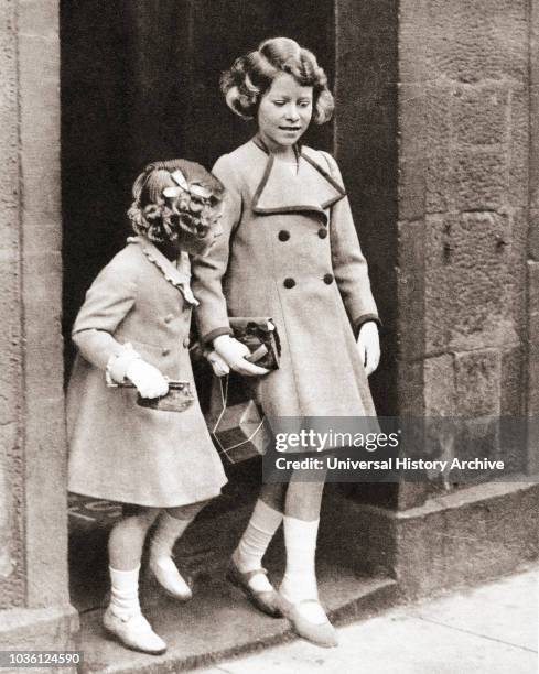 Princess Elizabeth, right, and her sister Princess Margaret in 1935. Princess Elizabeth of York, future Elizabeth II, born 1926. Queen of the United...