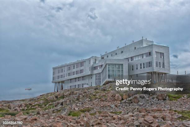 the inn on fogo island - fogo fotografías e imágenes de stock