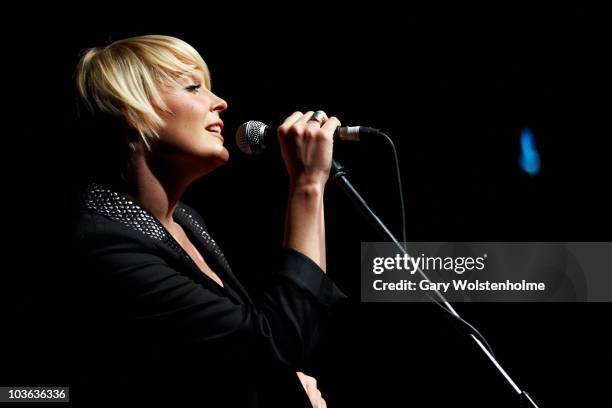 Sarah Spring Sarah Springett Photos and Premium High Res Pictures - Getty Images