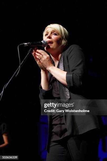 Sarah Spring Sarah Springett Photos and Premium High Res Pictures - Getty Images