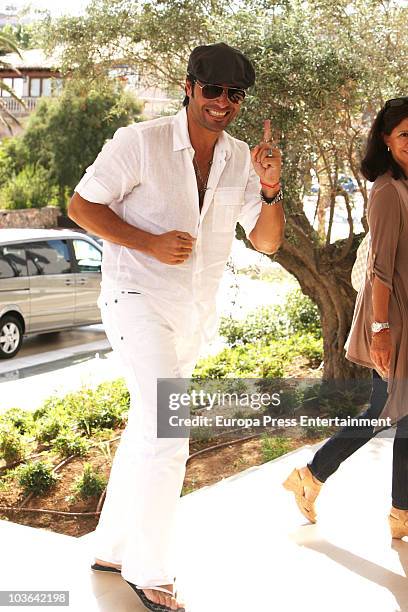 Chayanne attends a press conference to present a charity concert for Unicef and Fundacion Iberostar on August 25, 2010 in Palma de Mallorca, Spain.