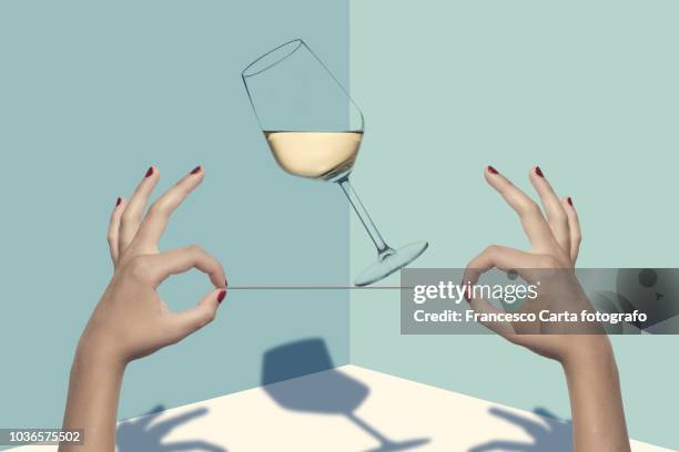 alcoholics anonymous - alcoholism stock pictures, royalty-free photos & images