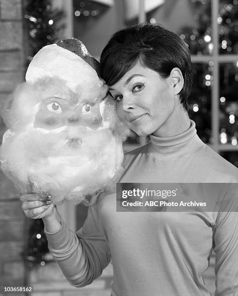 780 Yvonne Craig Photos & High Res Pictures - Getty Images