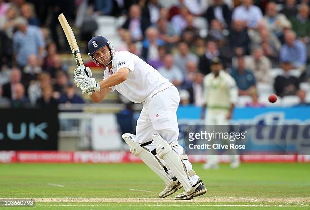 Jonathan Trott of England hits out during day two of the 4th npower Test Match between England and Pakistan at Lord's on August 27, 2010 in London,...