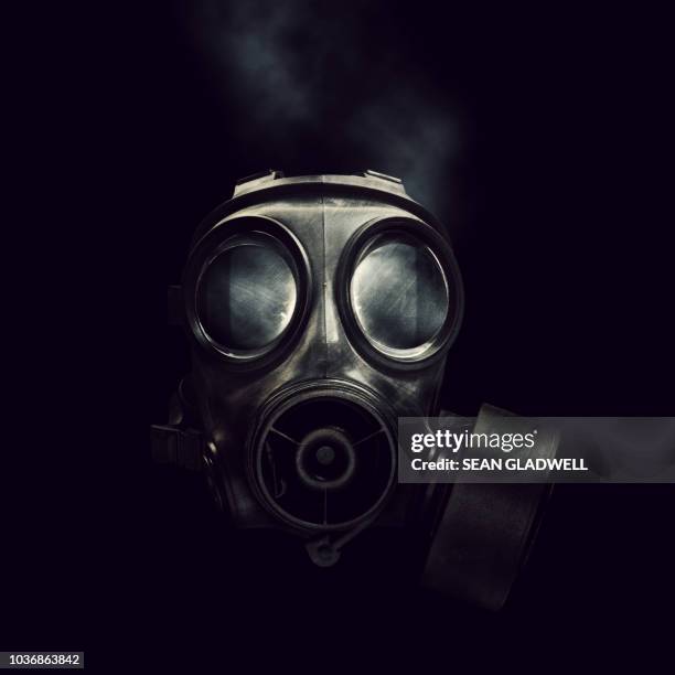 military gas mask - war or terrorism or military stock pictures, royalty-free photos & images