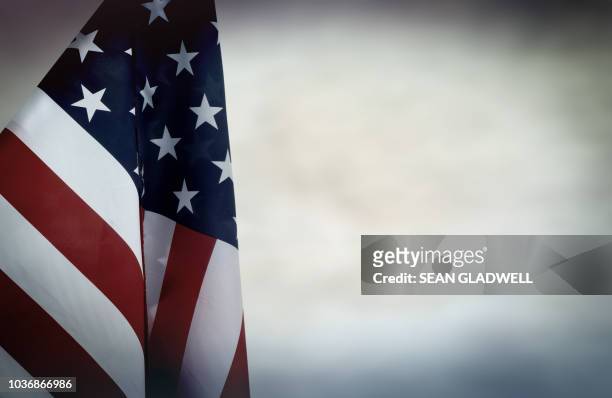 usa flag backdrop - patriotismus stock pictures, royalty-free photos & images