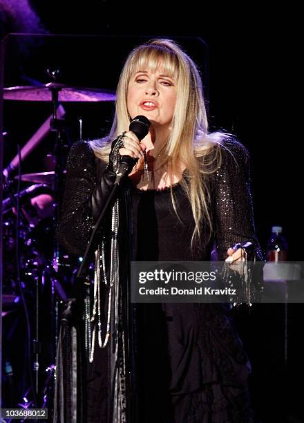 Stevie Nicks performs at the Trump Taj Mahal on August 27, 2010 in Atlantic City, New Jersey.