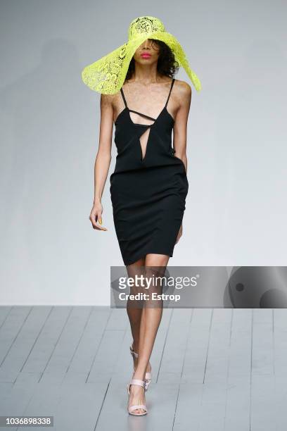 Model walks the runway at the Marta Jakubowski Show during London Fashion Week September 2018 at The BFC Show Space on September 14, 2018 in London,...