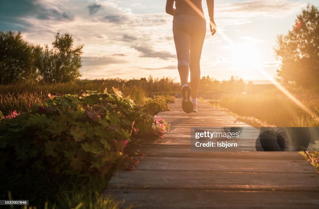 Närbild på jogging.
