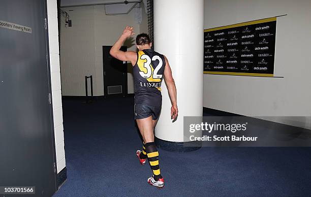 Ben Cousins of the Tigers leads his team into the changing rooms after the round 22 AFL match between the Richmond Tigers and the Port Power at...