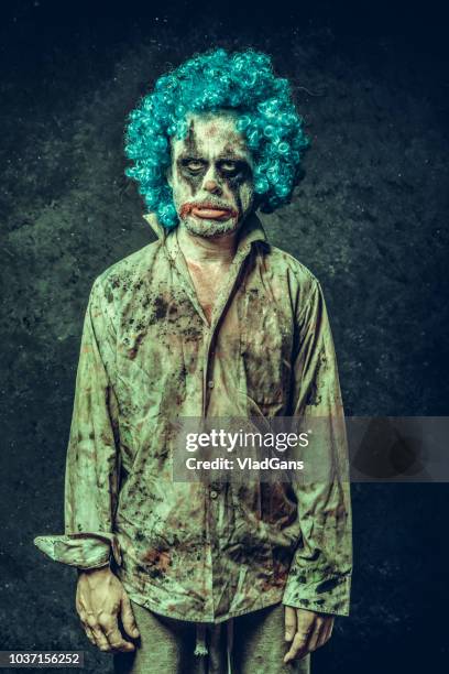 angry halloween clown - killer clown stock pictures, royalty-free photos & images