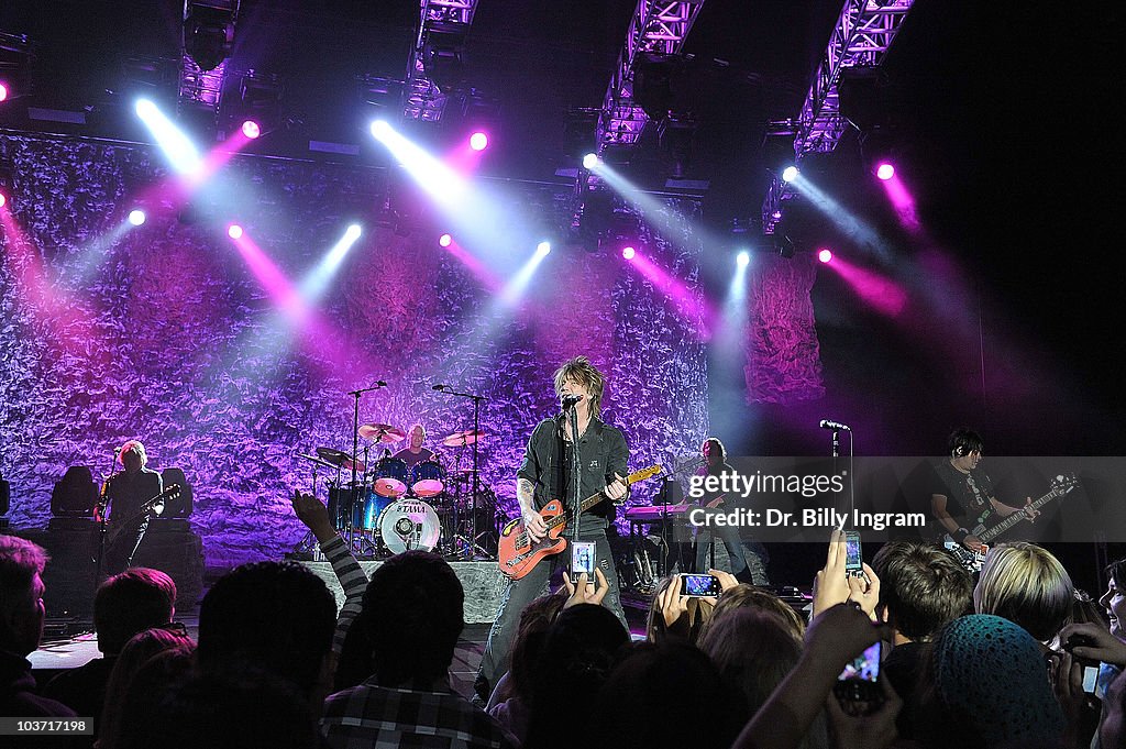 Goo Goo Dolls In Concert - Los Angeles, CA