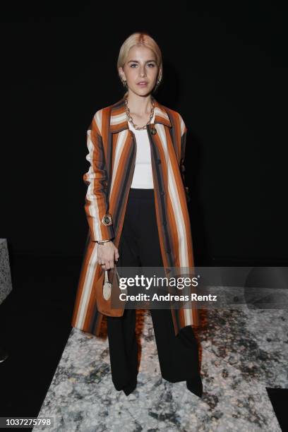 Caroline Daur arrives at the Marco De Vincenzo show during Milan Fashion Week Spring/Summer 2019 on September 21, 2018 in Milan, Italy.