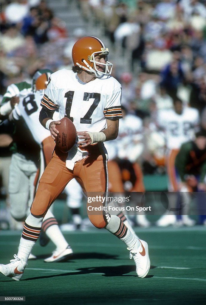 Cleveland Browns v Philadelphia Eagles