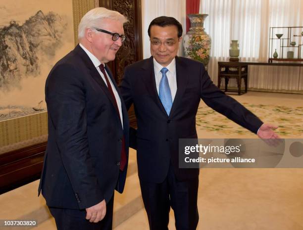 German Foreign Minister Frank-Walter Steinmeier meets Chinese Premier Li Keqiang in Beijing, China, 14 April 2014. German Foreign Minister...