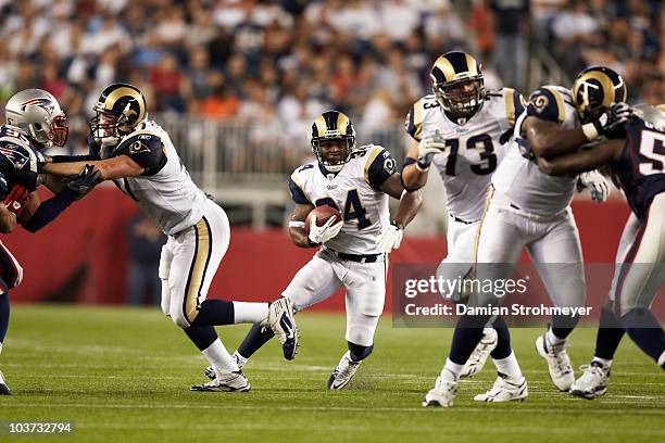 St. Louis Rams Kenneth Darby in action, rushing vs New England Patriots during preseason. Foxboro, MA 8/26/2010 CREDIT: Damian Strohmeyer