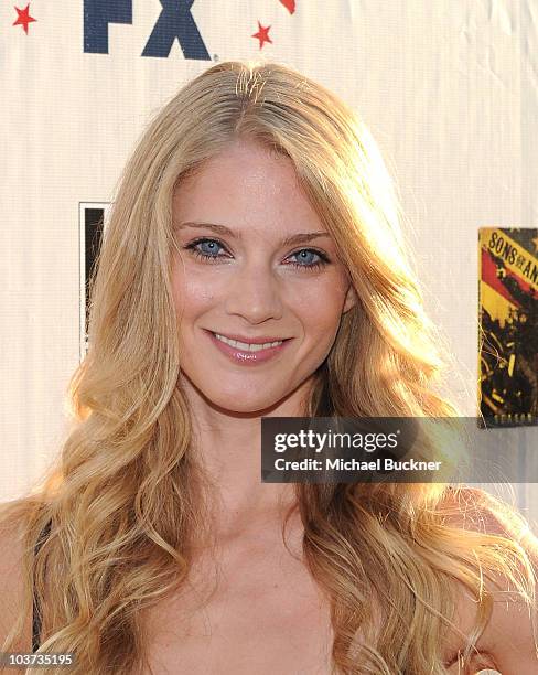 Actress Winter Ave Zoli arrives at the premiere premiere of FX and FOX 21's "Sons Of Anarchy" Season 3 at the Arclight Theatre on August 30, 2010 in...