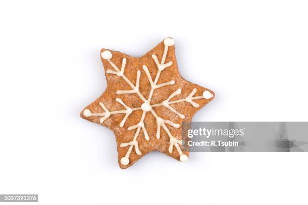 star shape christmas gingerbread cookie isolated on white background - gingerbread stock pictures, royalty-free photos & images