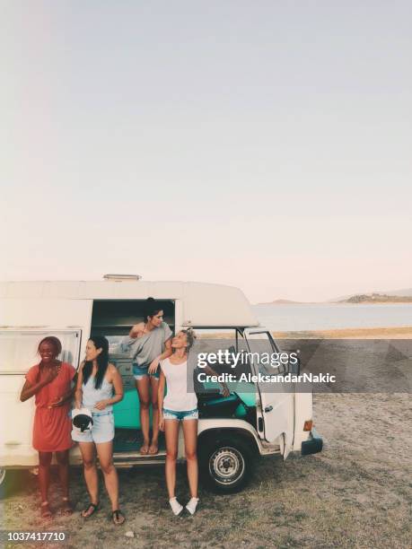 girls on a road trip - road trip van stock pictures, royalty-free photos & images