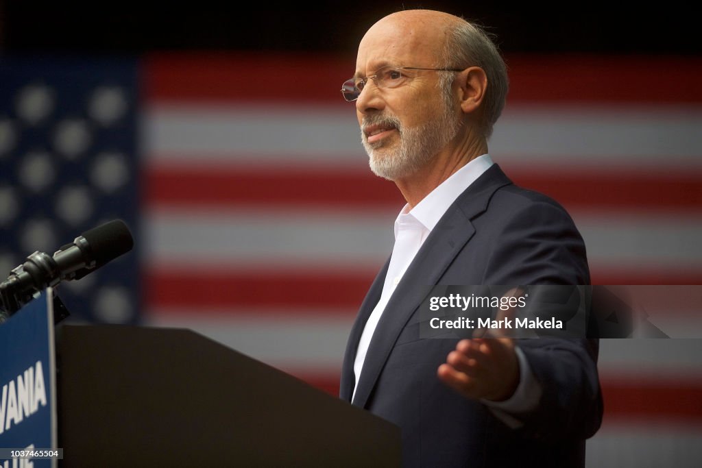 Barack Obama Attends Campaign Rally For Pennsylvania Democrats In Philadelphia