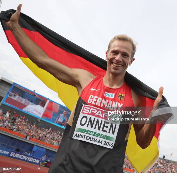 Oneenn 54 Michael Onnen Stock Photos, High-Res Pictures, and Images - Getty Images
