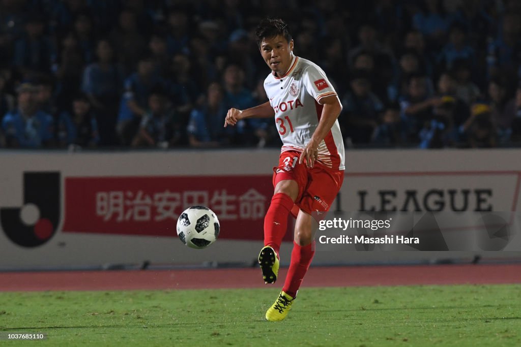 Kawasaki Frontale v Nagoya Grampus - J.League J1