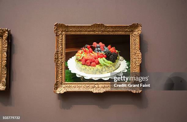 fruit pie flan photograph in frame - arts stock-fotos und bilder