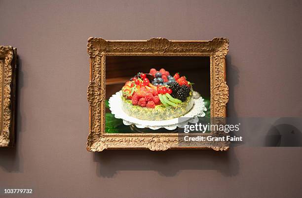 fruit pie flan photograph in frame - pintura-producto-artístico fotografías e imágenes de stock