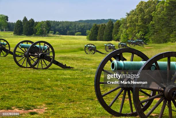 cannons at bull run historic civil war battlefield. - battlefield stock pictures, royalty-free photos & images