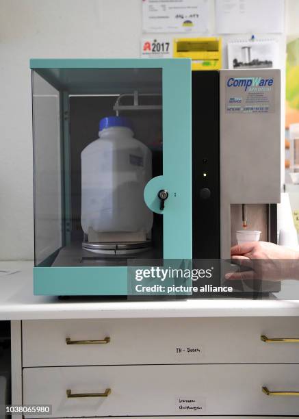 Methodone Dispensing Machine 907 Methadone Stock Photos, High-Res Pictures, and Images - Getty Images