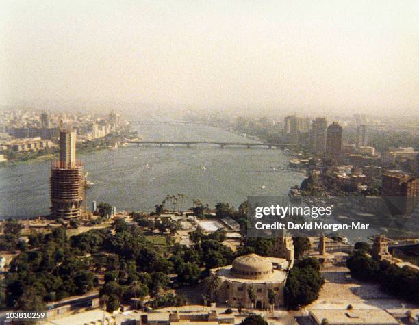 cairo and nile river in smog haze - cairo tower stock pictures, royalty-free photos & images