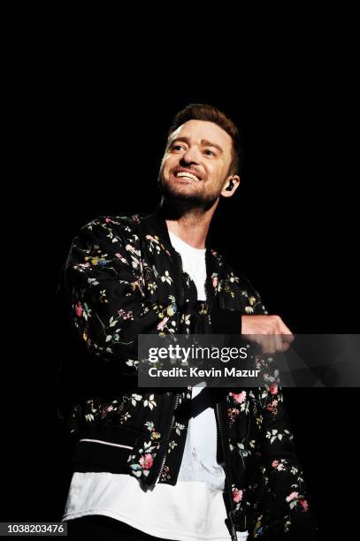 Justin Timberlake performs onstage during the 2018 iHeartRadio Music Festival at T-Mobile Arena on September 22, 2018 in Las Vegas, Nevada.