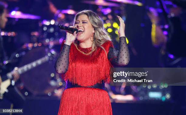 Kelly Clarkson performs onstage during the 2018 iHeartRadio Music Festival - Day 2 held at T-Mobile Arena on September 22, 2018 in Las Vegas, Nevada.