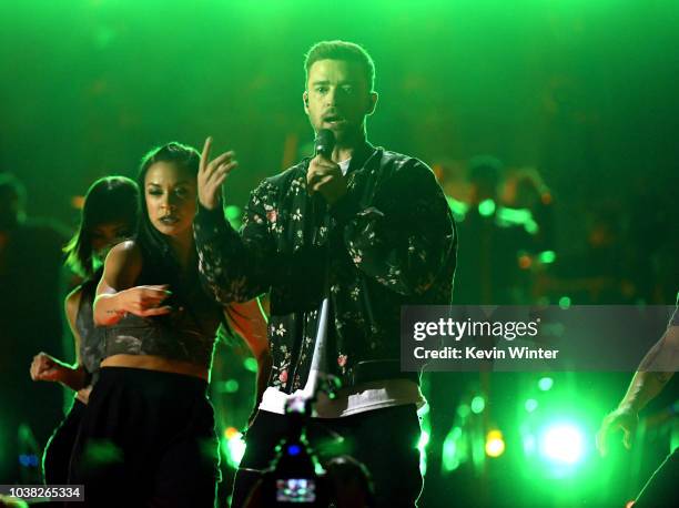 Justin Timberlake performs onstage during the 2018 iHeartRadio Music Festival at T-Mobile Arena on September 22, 2018 in Las Vegas, Nevada.