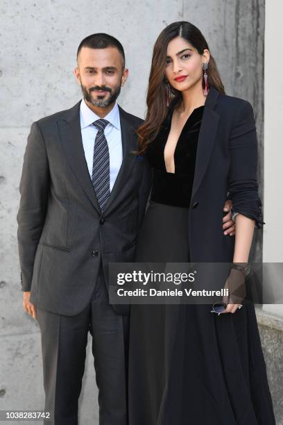 Anand Ahuja and Sonam Kapoor arrive the Giorgio Armani show during Milan Fashion Week Spring/Summer 2019 on September 23, 2018 in Milan, Italy.