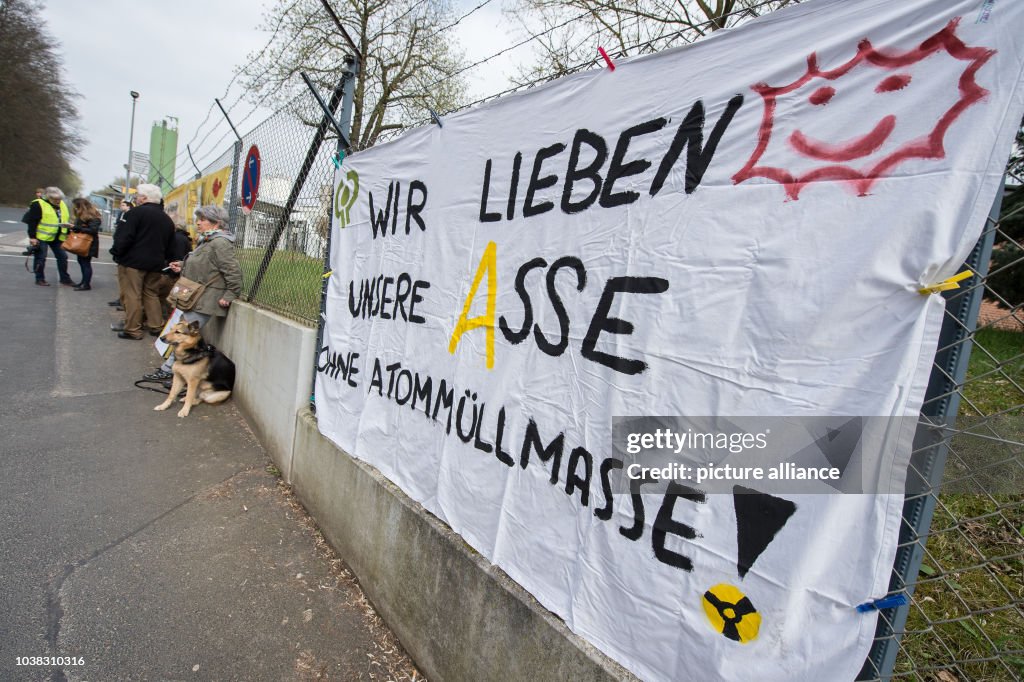 Demonstration in front of atomic waste site Asse