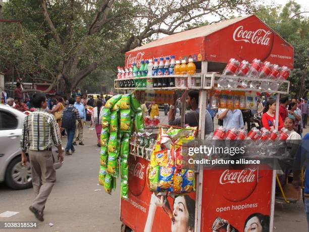 Beverage stand wiht the Coca-Cola logo can be seen in New Delhi, India, 2 March 2017. Photo: Stefan Mauer/dpa | usage worldwide