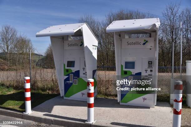Automat von Satellic an dem man die LKW Maut für Belgien bezahlen kann - Das Mautsystem gilt ab dem 1. April 2016 für alle Fahrzeuge für den...