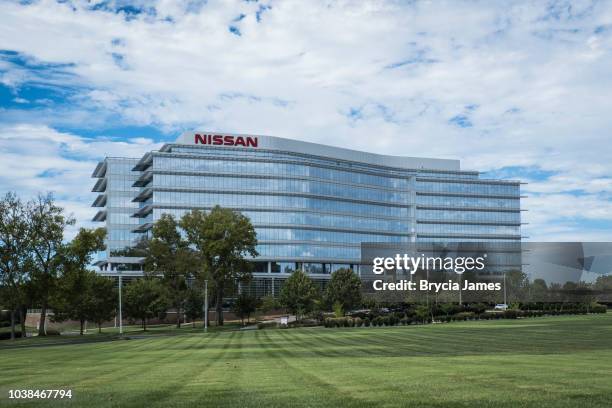 nissan north america corporate headquarters - franklin stock pictures, royalty-free photos & images