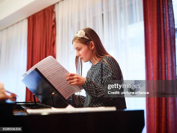 British composer and musician Alma Deutscher rehearses for her opera Cinderella, in Vienna, Austria, 18 November 2016. The opera premieres on 29...