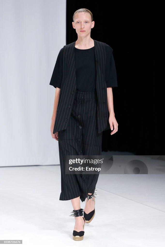 CHALAYAN - Runway - LFW September 2018