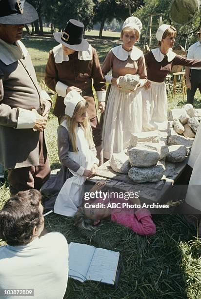 Crowhaven Farm" - Airdate November 24, 1970. CINDY EILBACHER;HOPE LANGE