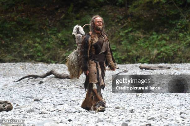 Actor Juergen Vogel pictured during rehearsals on the set of ICEMAN - Die Legende von Oetzi in Eschenlohe, Germany, 27 September 2016. PHOTO: FELIX...