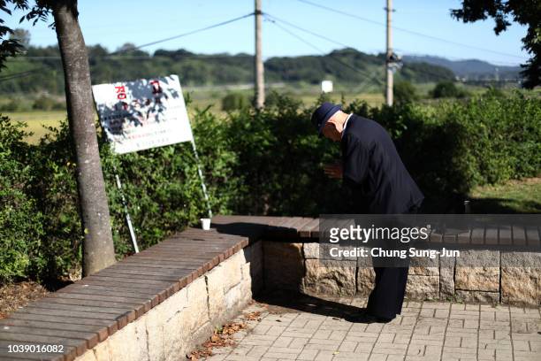 North Korean refugee Ki Kyung-Kyu pay respects to his ancestors in North Korea during a ceremony to mark the Chuseok, the Korean Thanksgiving Day, at...