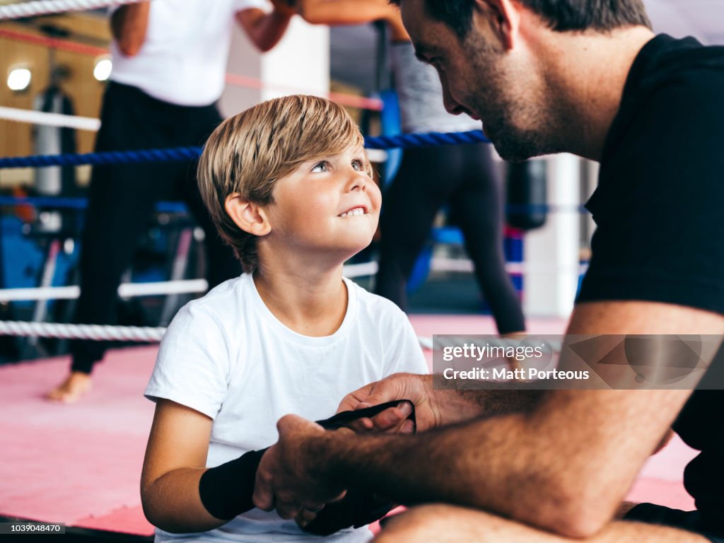 Boxing mentor helps kid