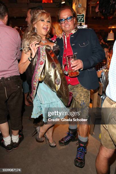 Carmen Geiss and her husband Robert Geiss during the 'Almauftrieb' as part of the Oktoberfest 2018 at Kaefer Tent at Theresienwiese on September 23,...