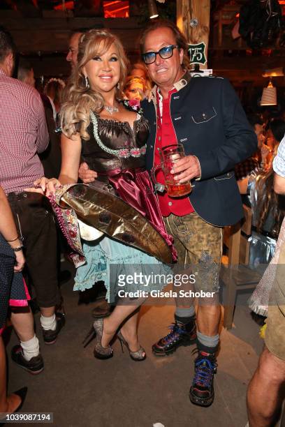 Carmen Geiss and her husband Robert Geiss during the 'Almauftrieb' as part of the Oktoberfest 2018 at Kaefer Tent at Theresienwiese on September 23,...
