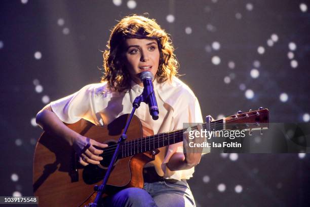 British singer-songwriter Katie Melua performs during the tv show 'Gottschalks grosse 68er Show' on September 6, 2018 in Hamburg, Germany.