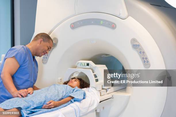 Mri Machine In Use 524 Mri Machine Side View Stock Photos, High-Res Pictures, and Images ...